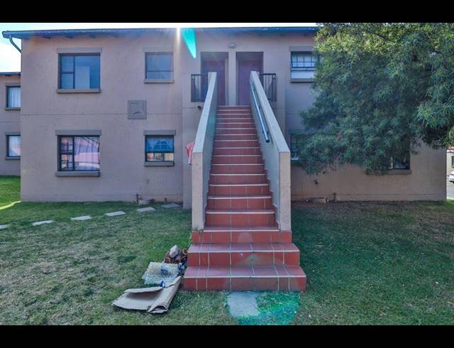 2 BEDROOM APARTMENT FOR SALE IN ALBEMARLE